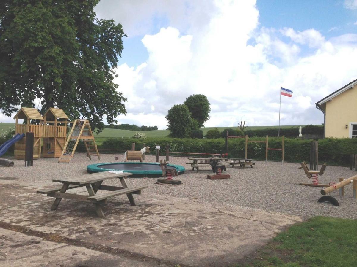 Ferienwohnungen Gut Oestergaard Steinberg  Exterior photo